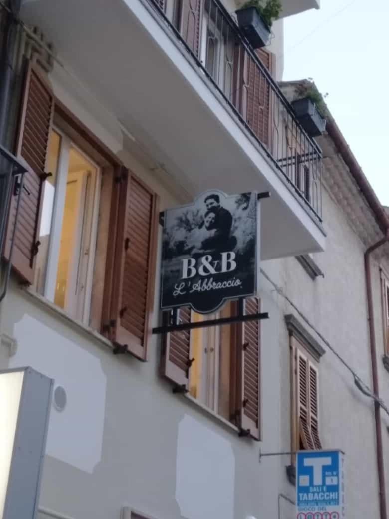 B & B L'Abbraccio Agnone Extérieur photo